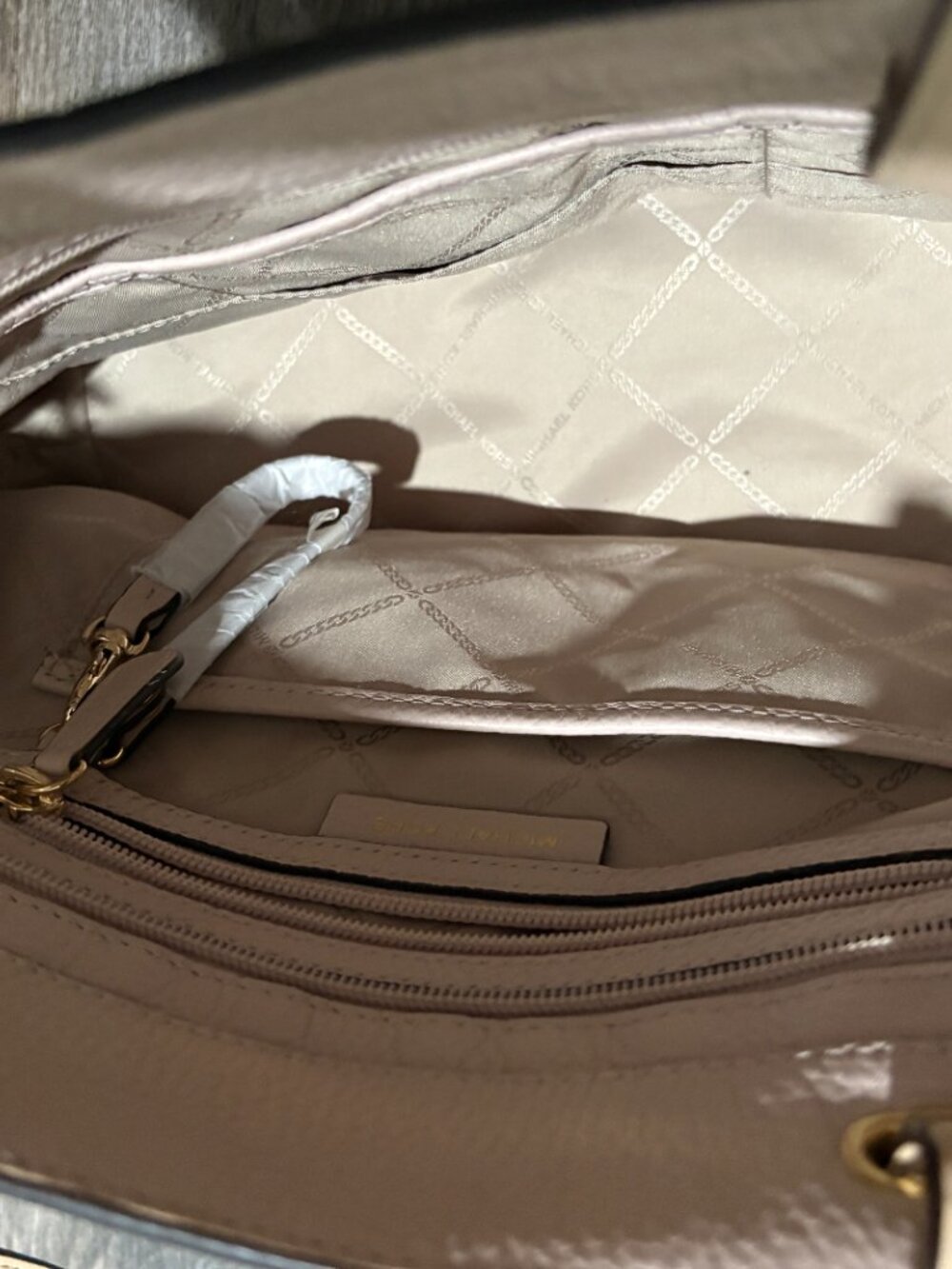 Michael Kors Bedford Pcoket Tote Purse Pebbled leather Soft Pink EUC - Picture 4 of 4